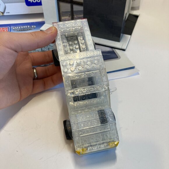 Mega Bloks Canadian Tire Ice Truck World Builders Canada Limited Edition Set - Picture 10 of 16